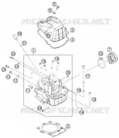 CYLINDER HEAD 