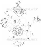 CYLINDER HEAD 