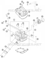CYLINDER HEAD 
