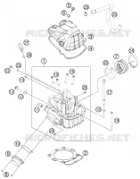 CYLINDER HEAD 