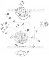 CYLINDER HEAD 