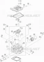 CYLINDER HEAD 
