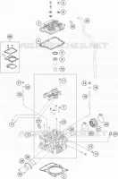 CYLINDER HEAD 