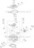 CYLINDER HEAD 
